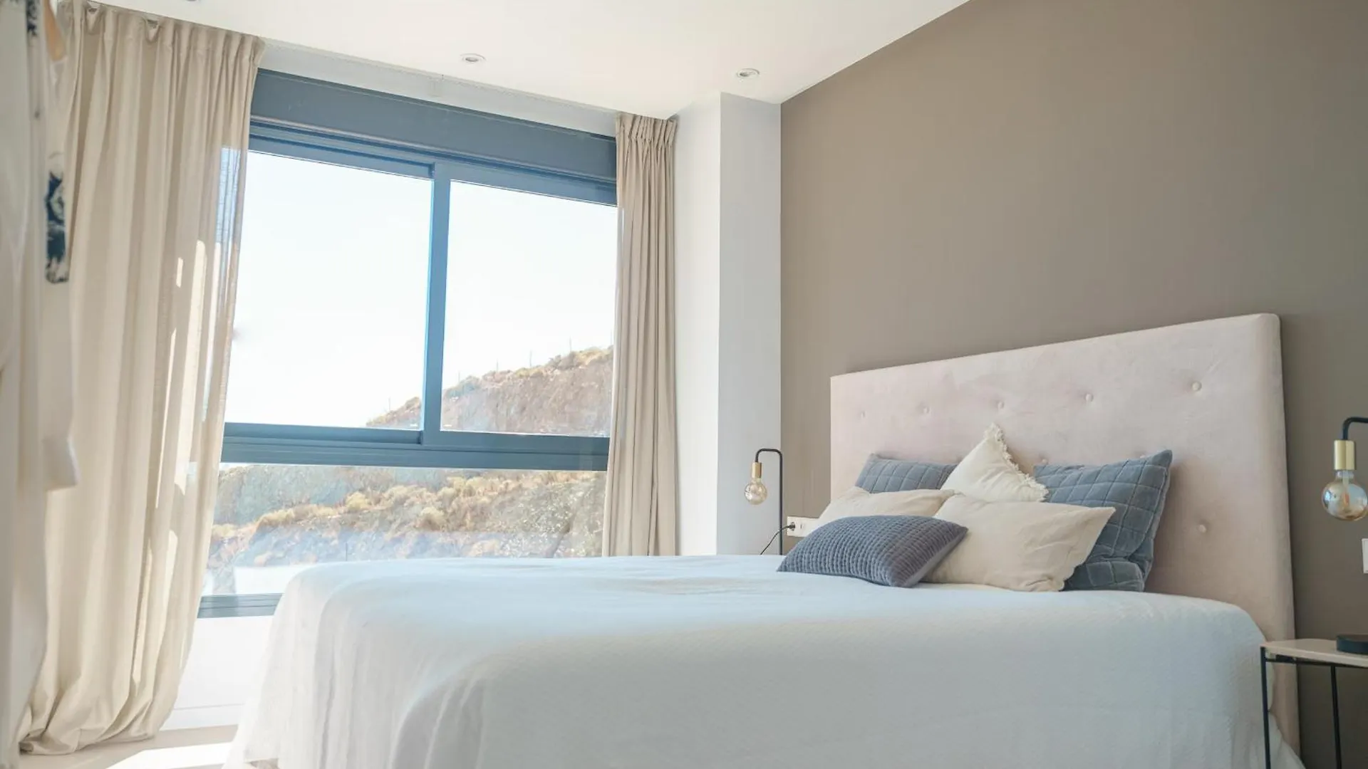 Stunning Modern Apartment In Middel Views Higueron Fuengirola 0*,